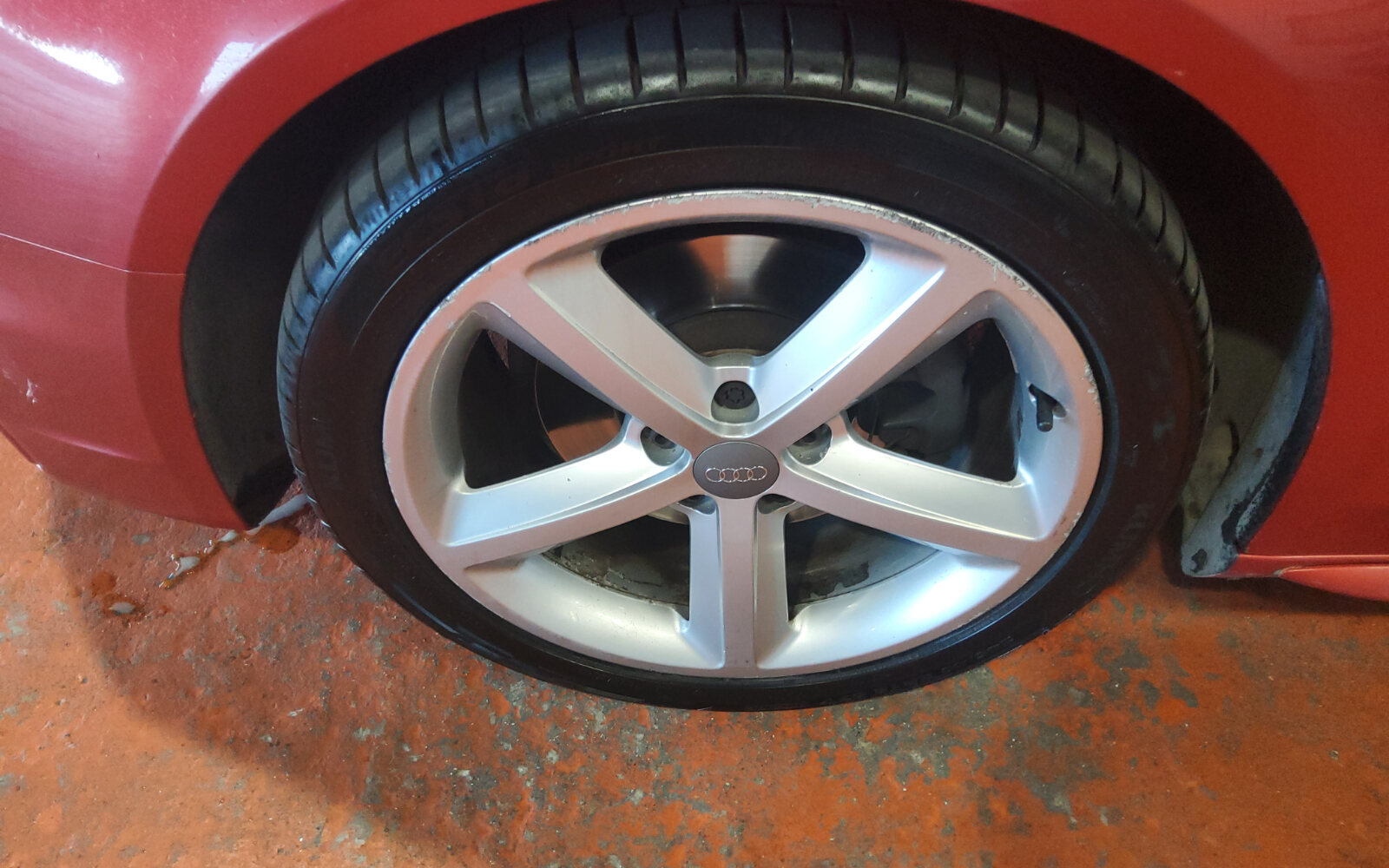 Audi A4 2.0 TDI 143BHP MULTITRONIC S LINE