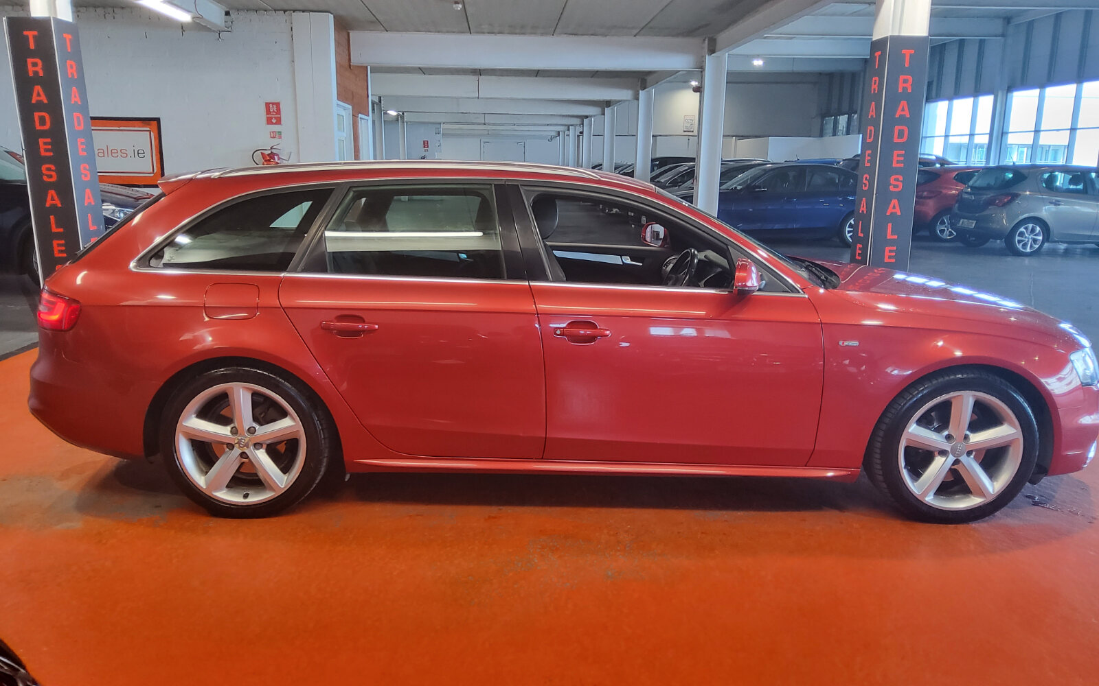 Audi A4 2.0 TDI 143BHP MULTITRONIC S LINE