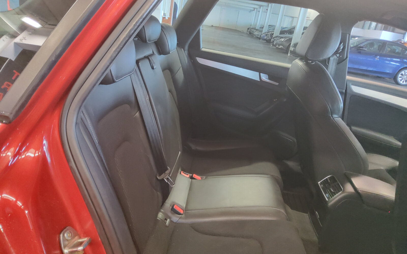 Audi A4 2.0 TDI 143BHP MULTITRONIC S LINE