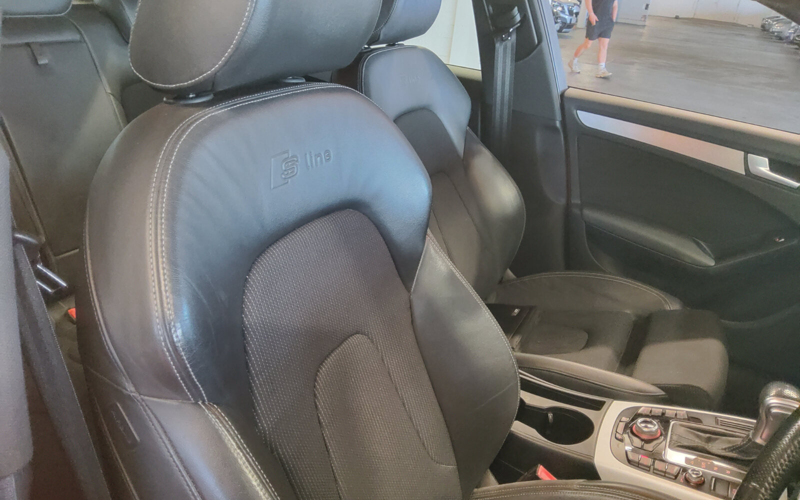 Audi A4 2.0 TDI 143BHP MULTITRONIC S LINE