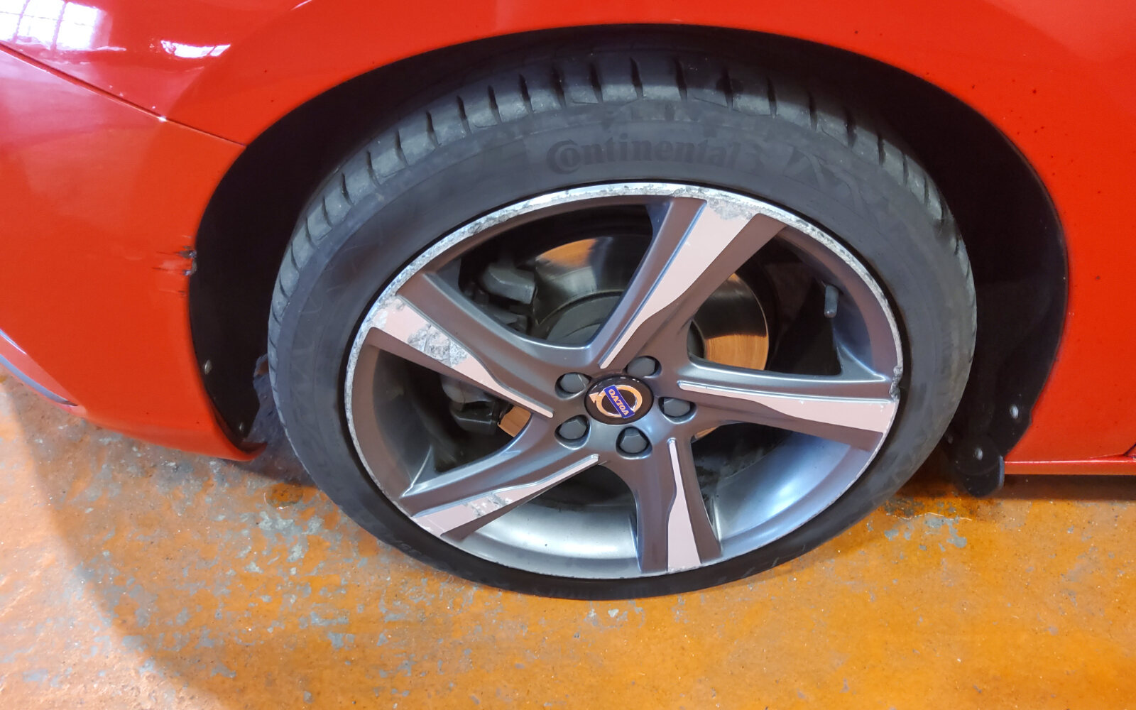 Volvo V60 D2 (120hp) R-DESIGN