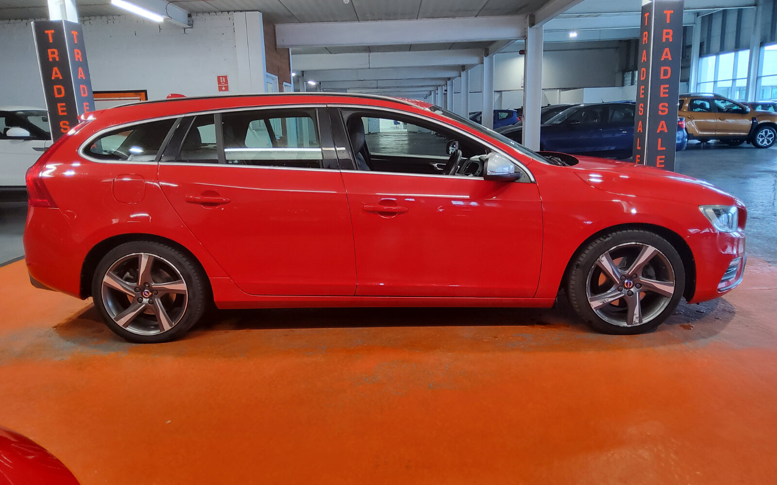 Volvo V60 D2 (120hp) R-DESIGN