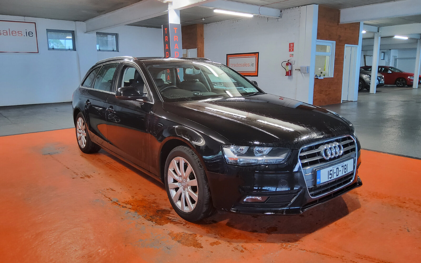 Audi A4 2.0TDI 150HP SE Ultra