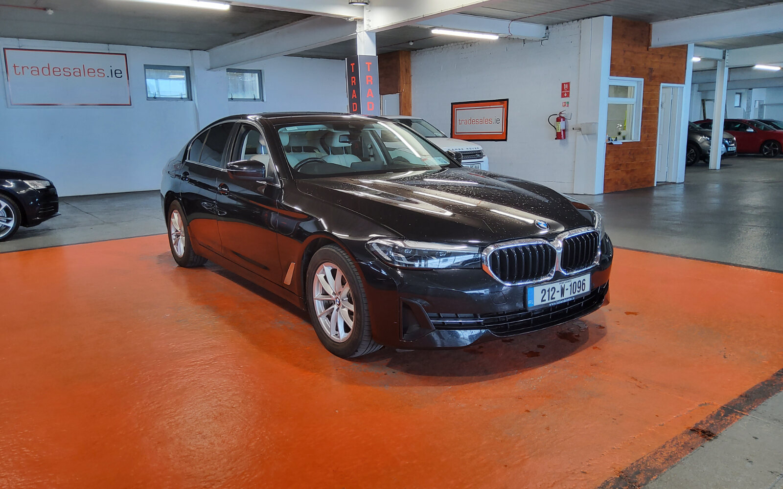 BMW 5-Series 520d SE (MHT)