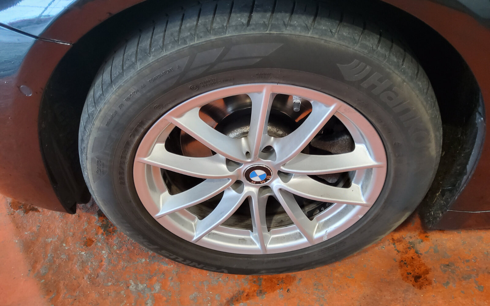 BMW 5-Series 520d SE (MHT)