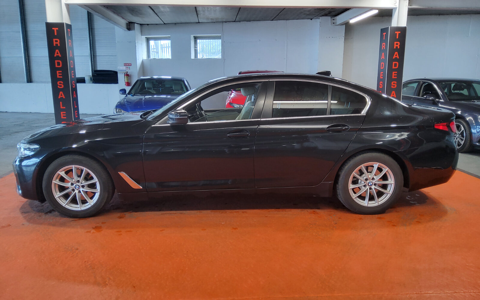 BMW 5-Series 520d SE (MHT)