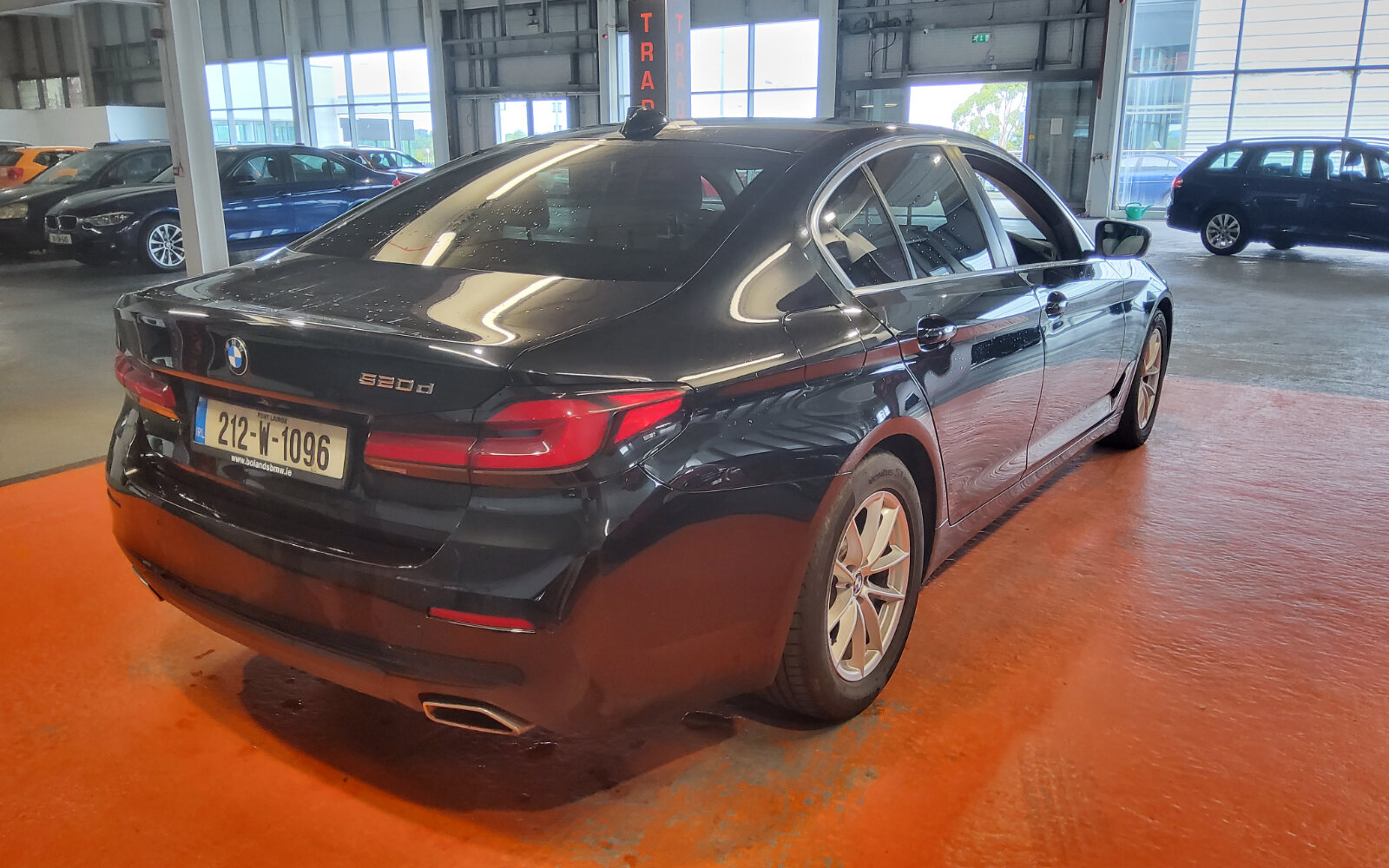 BMW 5-Series 520d SE (MHT)