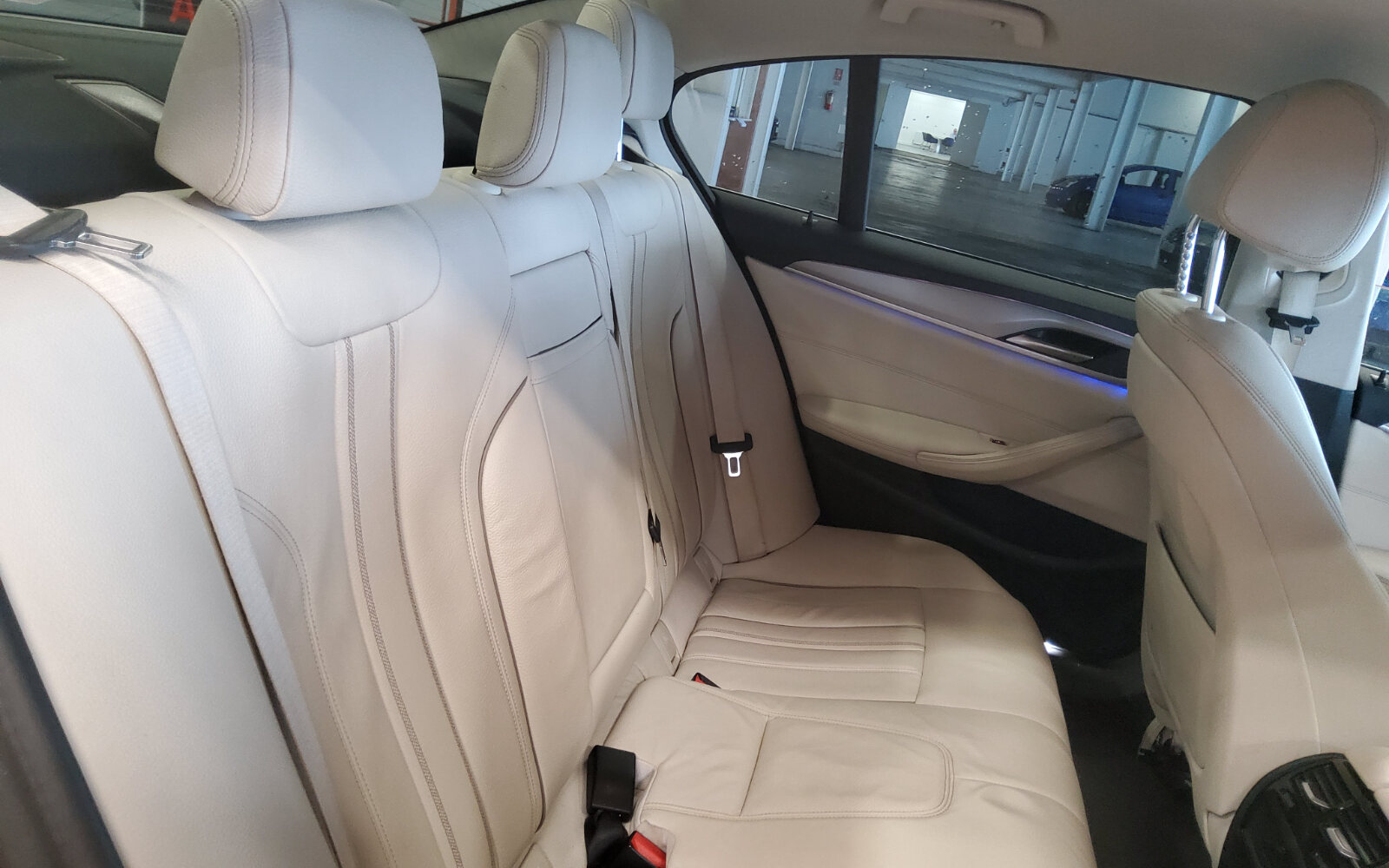 BMW 5-Series 520d SE (MHT)