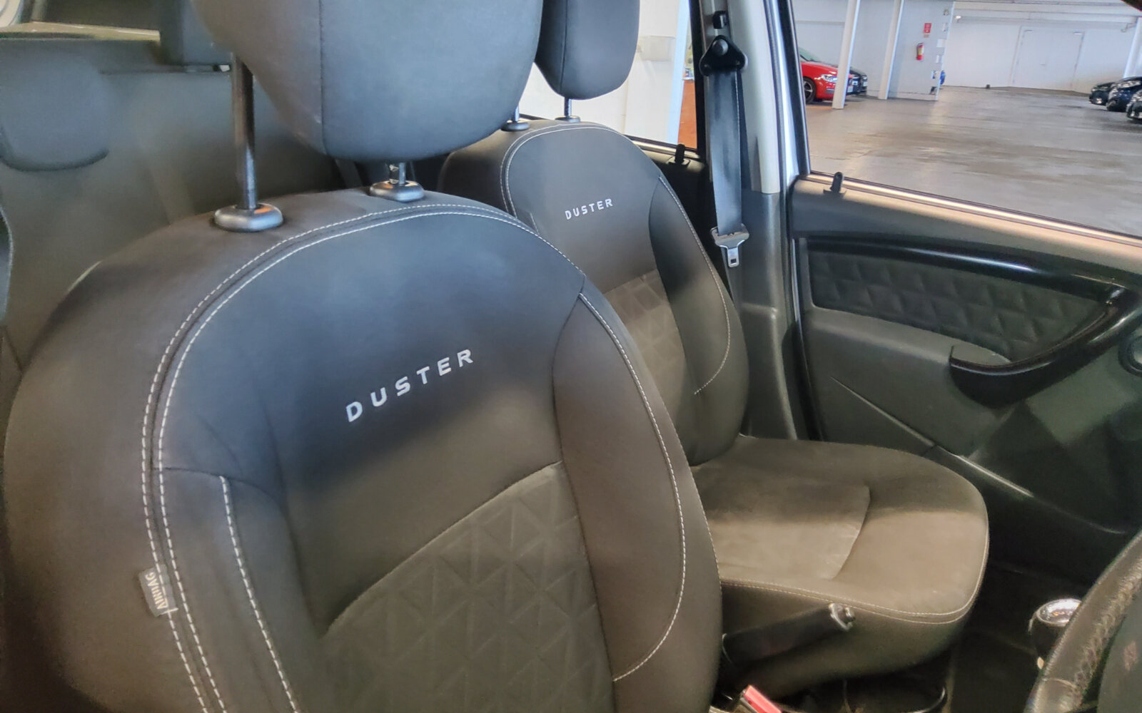 Dacia Duster 1.5 dCi 110 SIGNATURE 4WD
