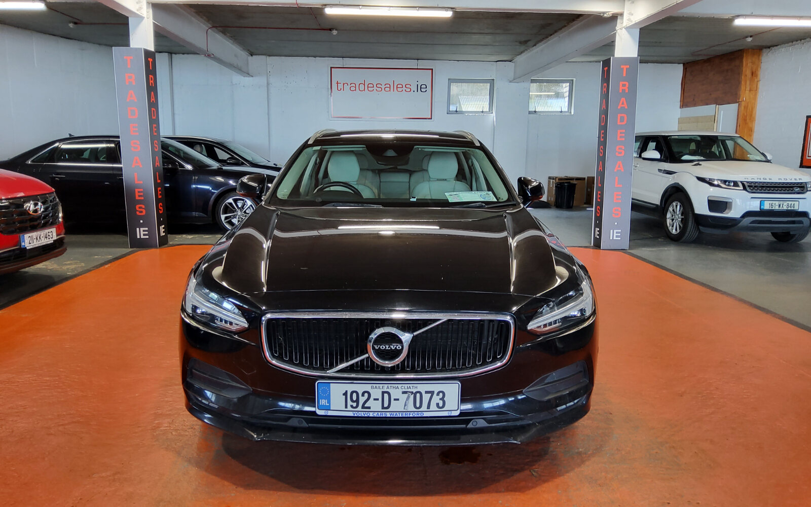 Volvo V90 D4 (190hp) Momentum Auto