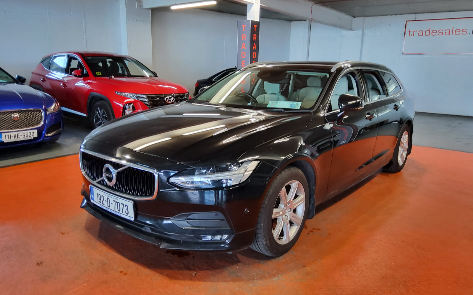 Volvo V90 D4 (190hp) Momentum Auto