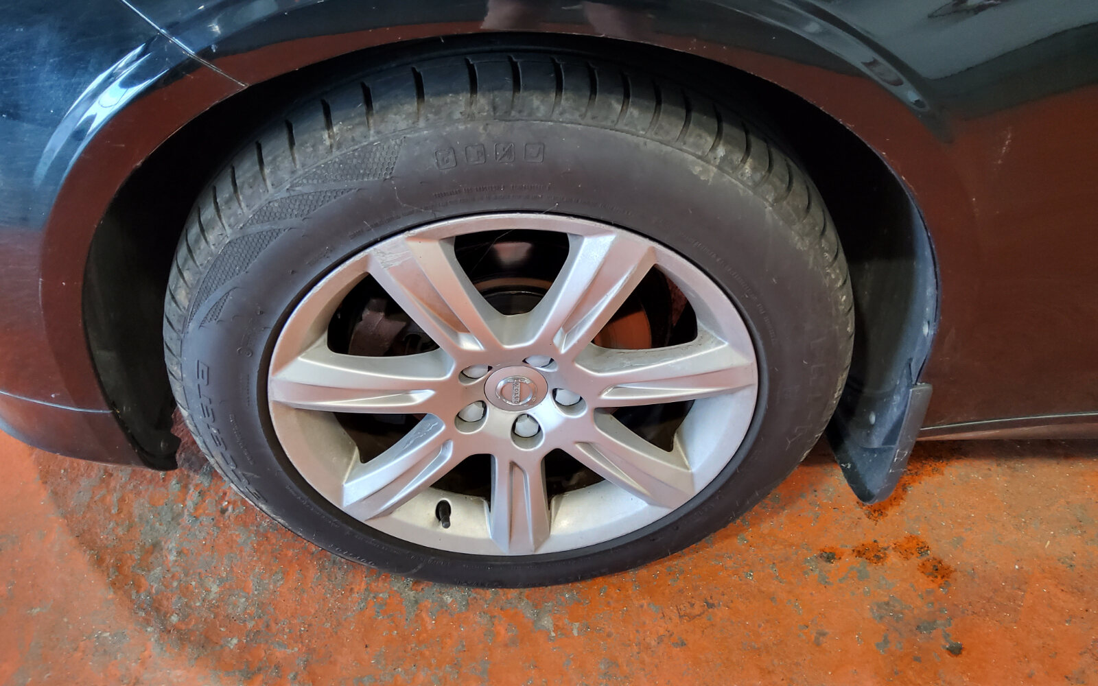 Volvo V90 D4 (190hp) Momentum Auto