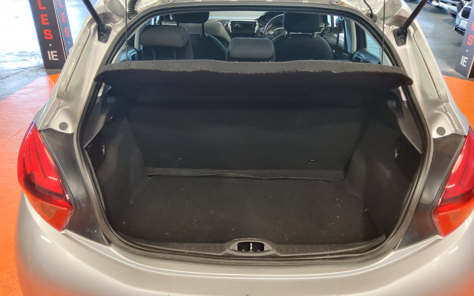 Peugeot 208 1.2 PureTech 68bhp Access 5 dr