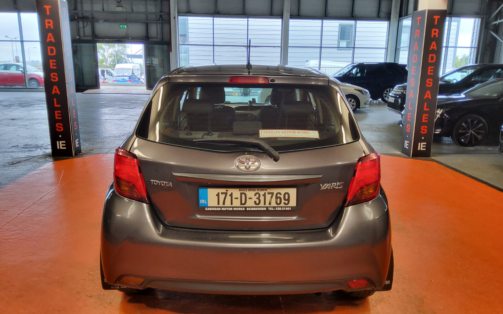 Toyota Yaris 1.0 VVT-i 5Dr Luna