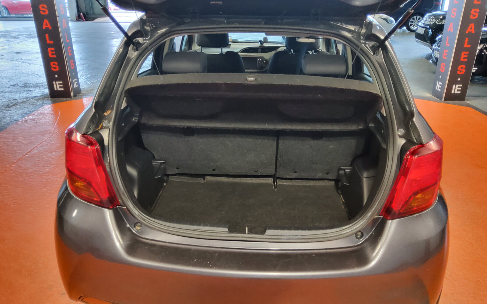 Toyota Yaris 1.0 VVT-i 5Dr Luna