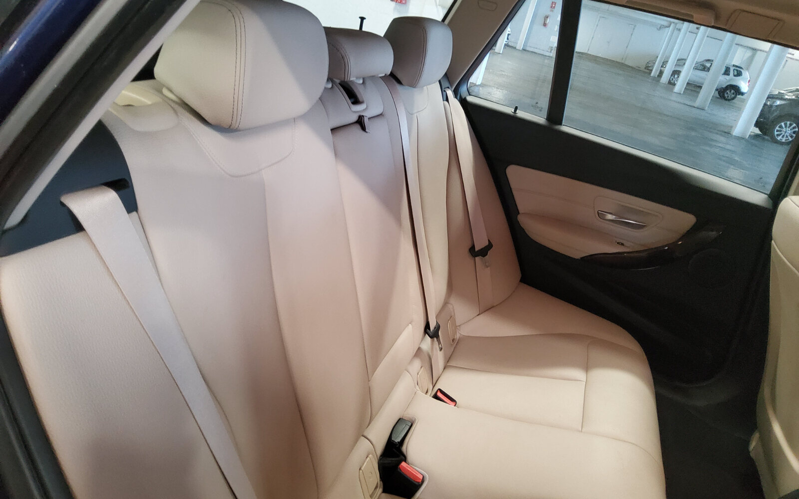 BMW 3-Series 318d SE
