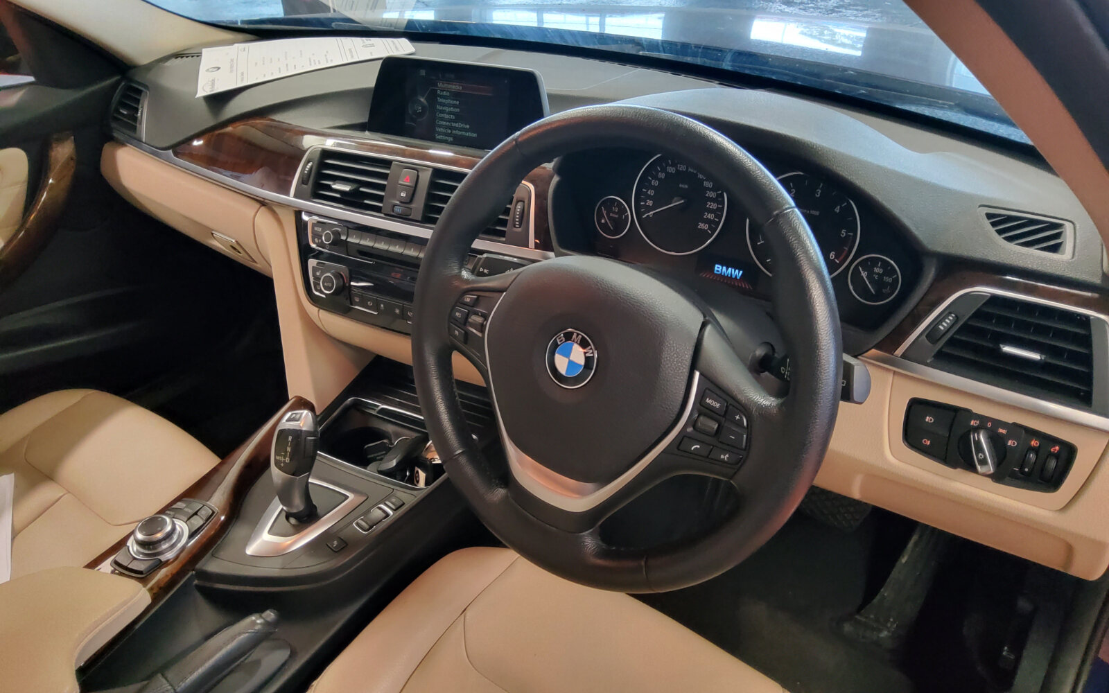 BMW 3-Series 318d SE