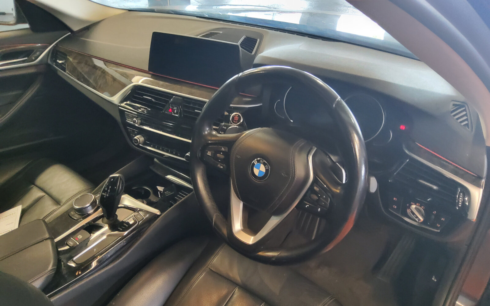 BMW 5-Series 520d SE 18&quot; Auto