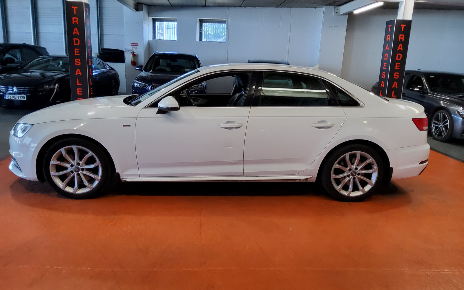 Audi A4 2.0TDI 122HP S Line