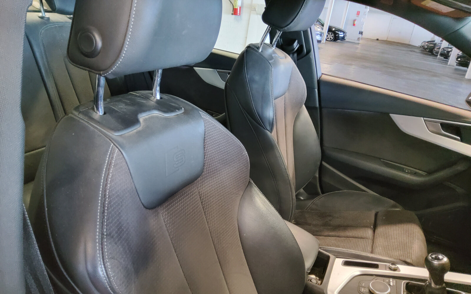 Audi A4 2.0TDI 122HP S Line