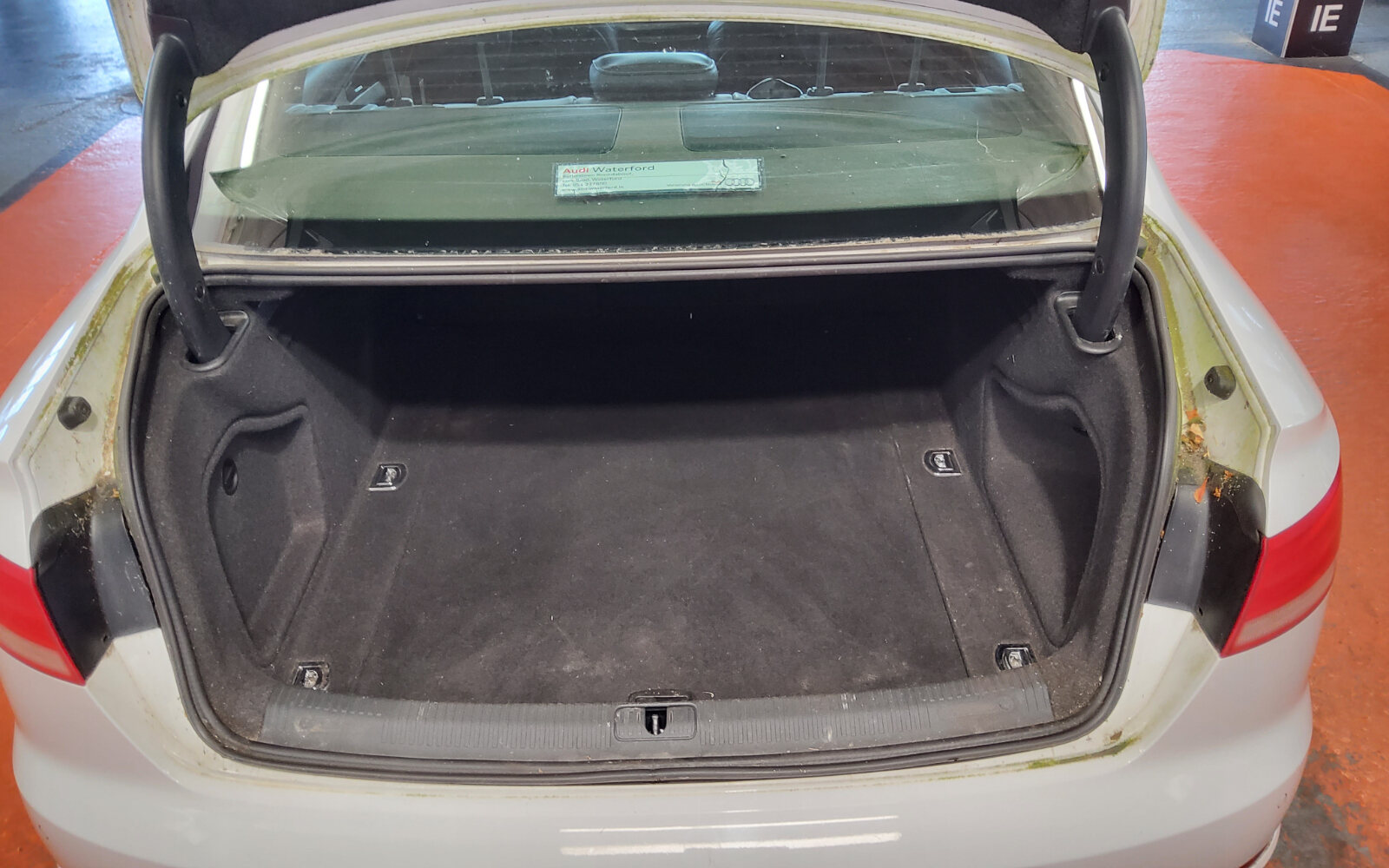 Audi A4 2.0TDI 122HP S Line