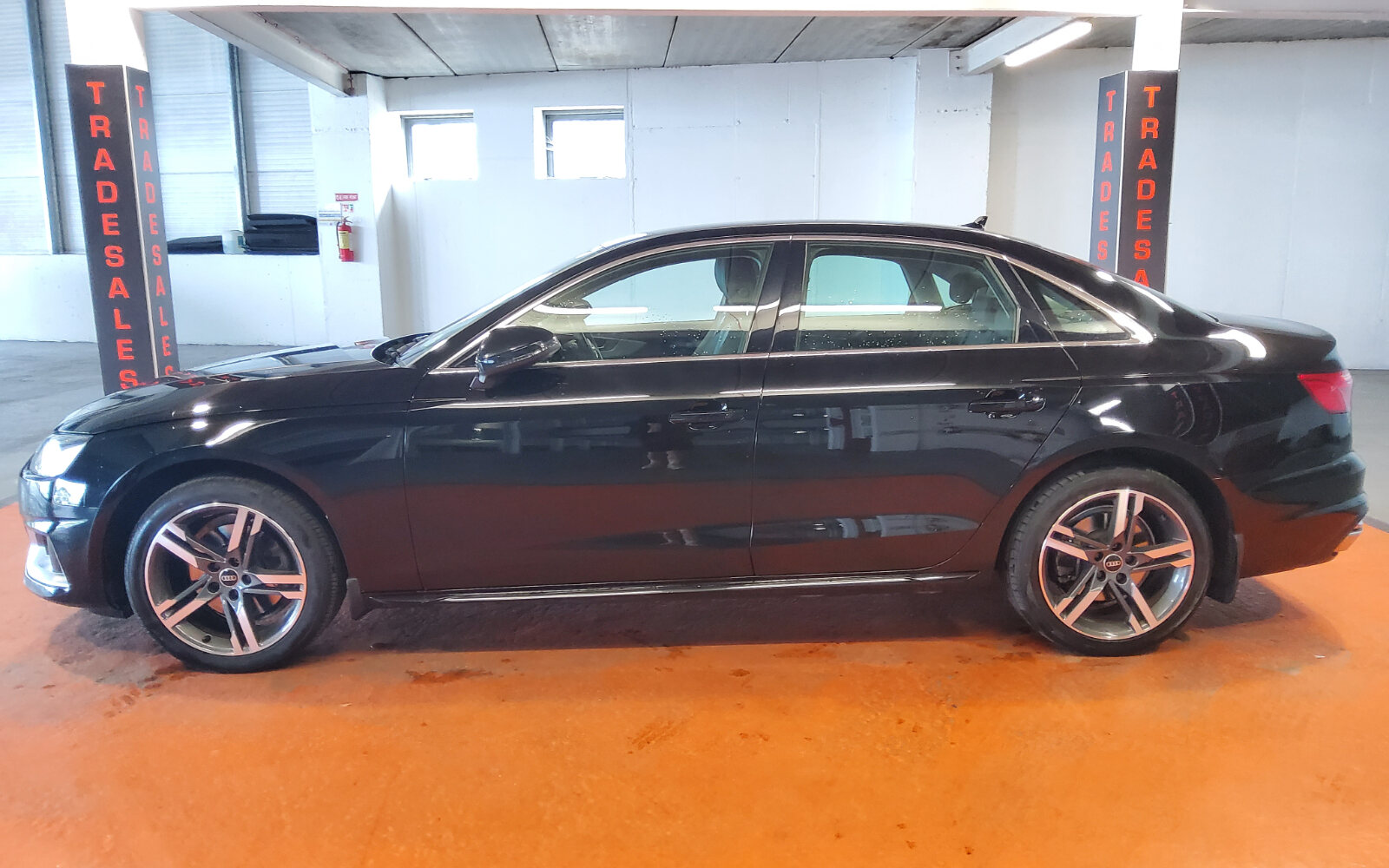 Audi A4 30 TDI 136HP S Tronic SE