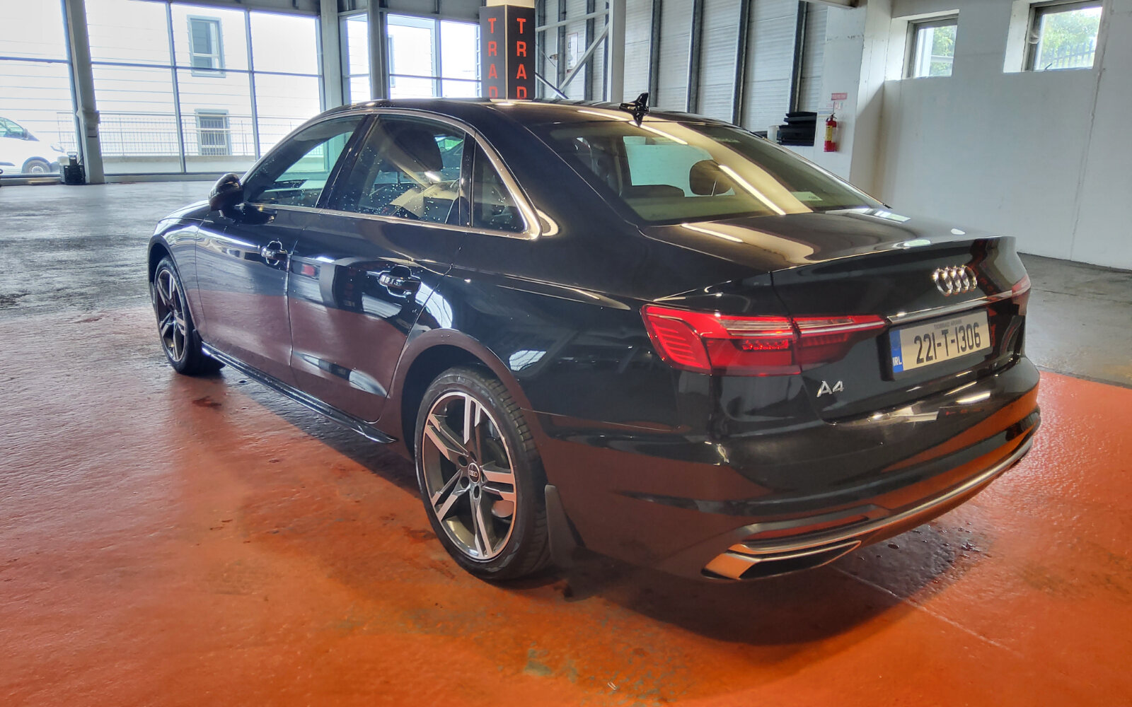 Audi A4 30 TDI 136HP S Tronic SE