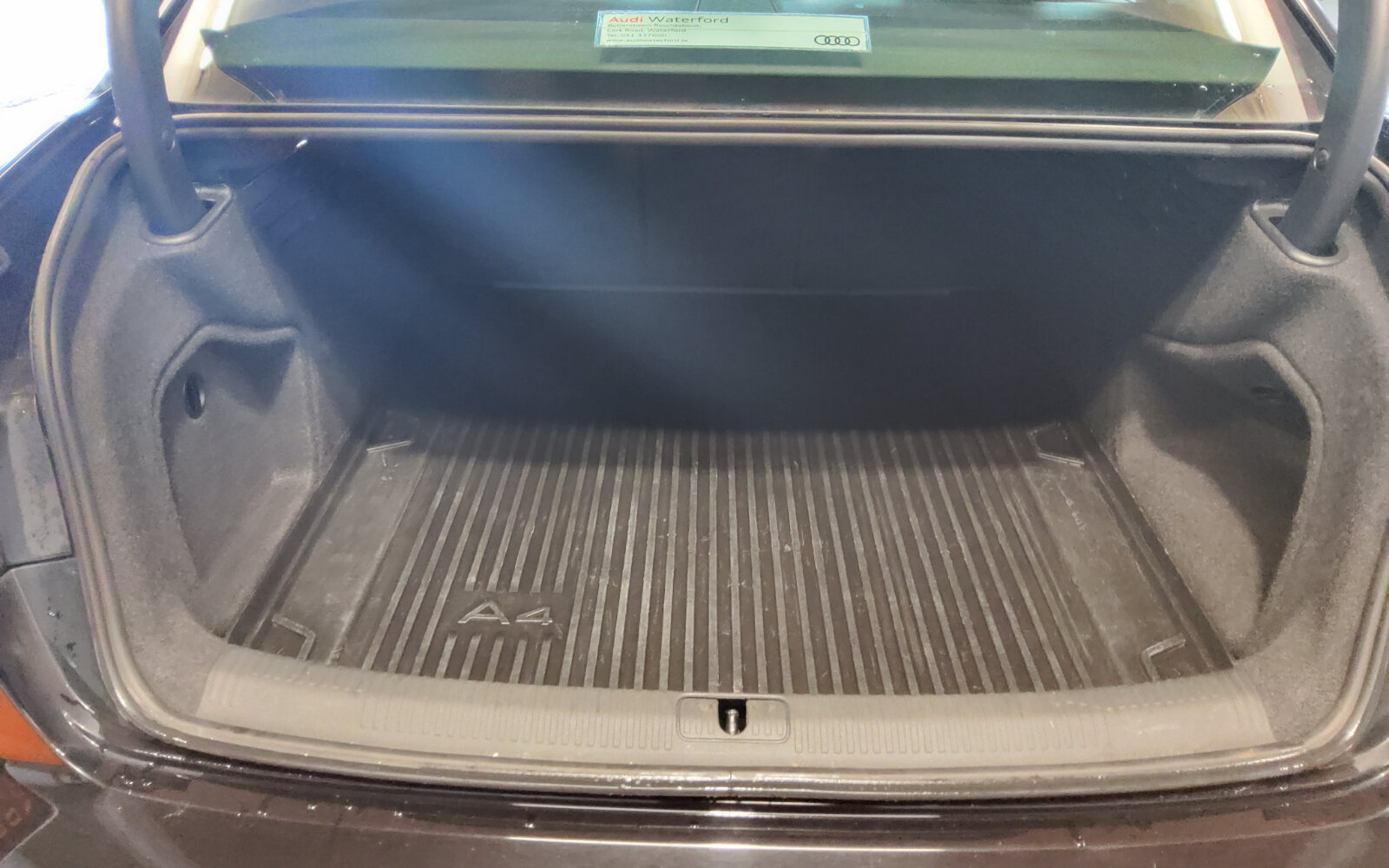 Audi A4 30 TDI 136HP S Tronic SE