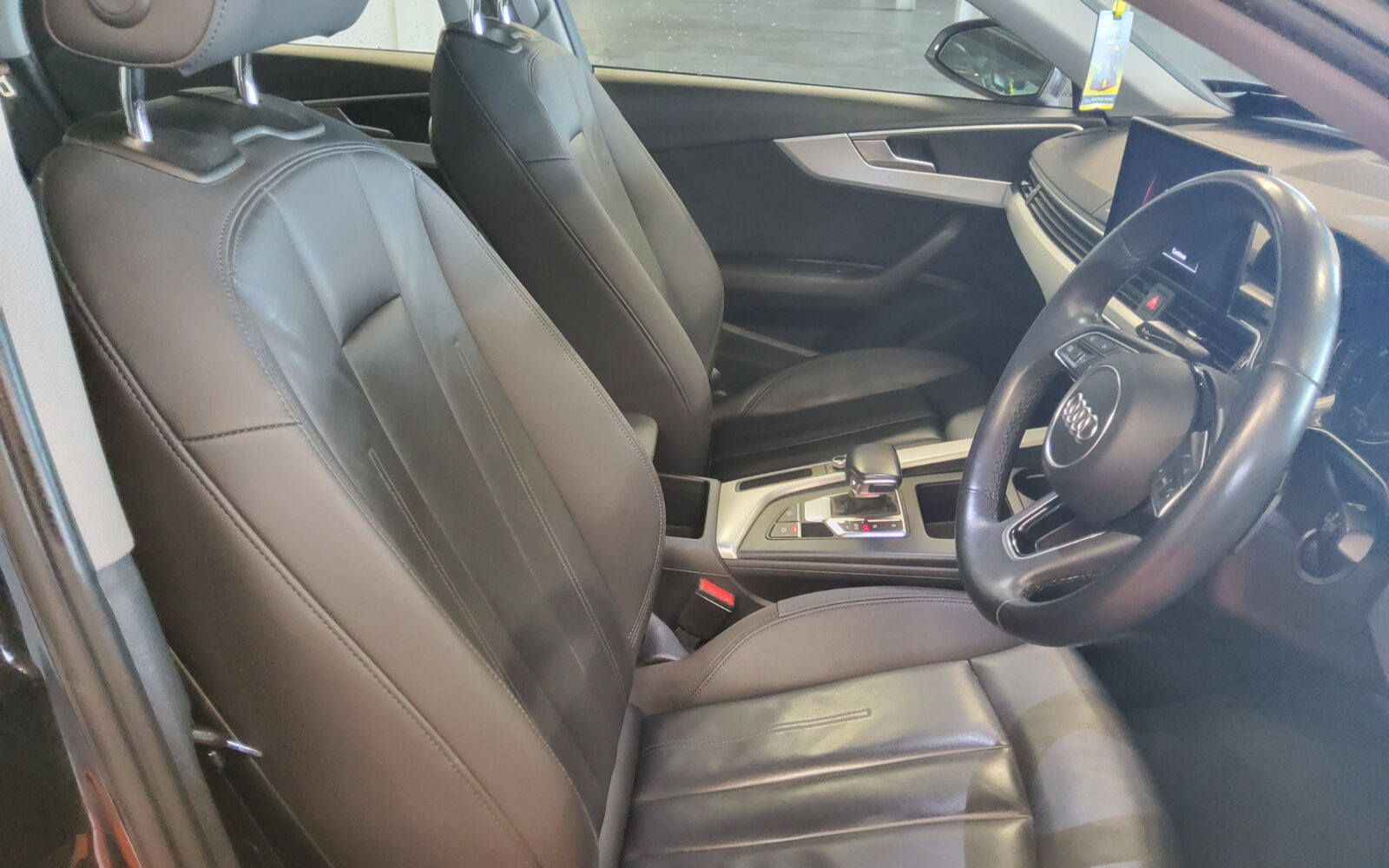 Audi A4 30 TDI 136HP S Tronic SE