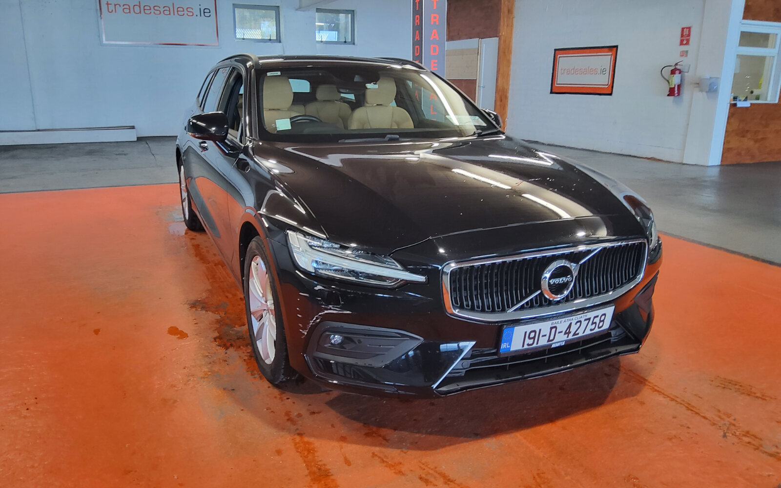 Volvo V60 D3 (150hp) Momentum Auto
