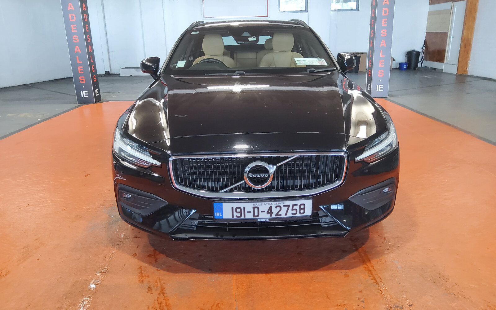 Volvo V60 D3 (150hp) Momentum Auto