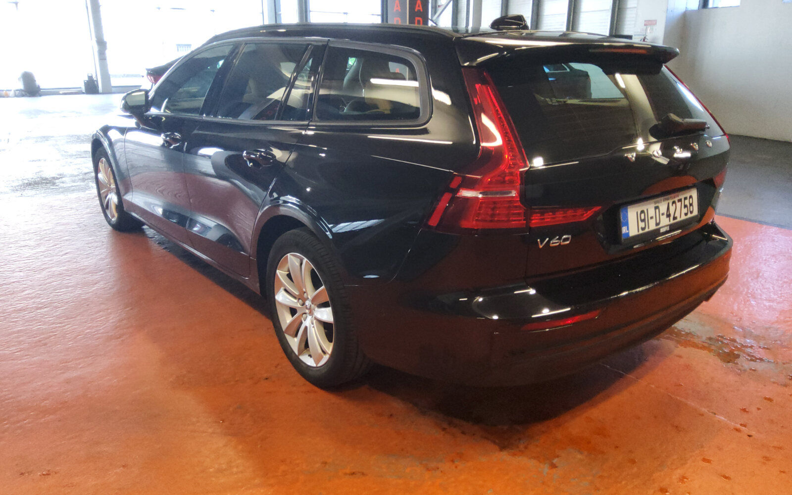 Volvo V60 D3 (150hp) Momentum Auto