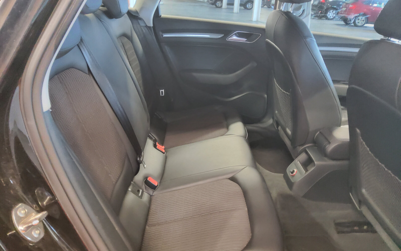 Audi A3 1.6 TDI S TRONIC SE