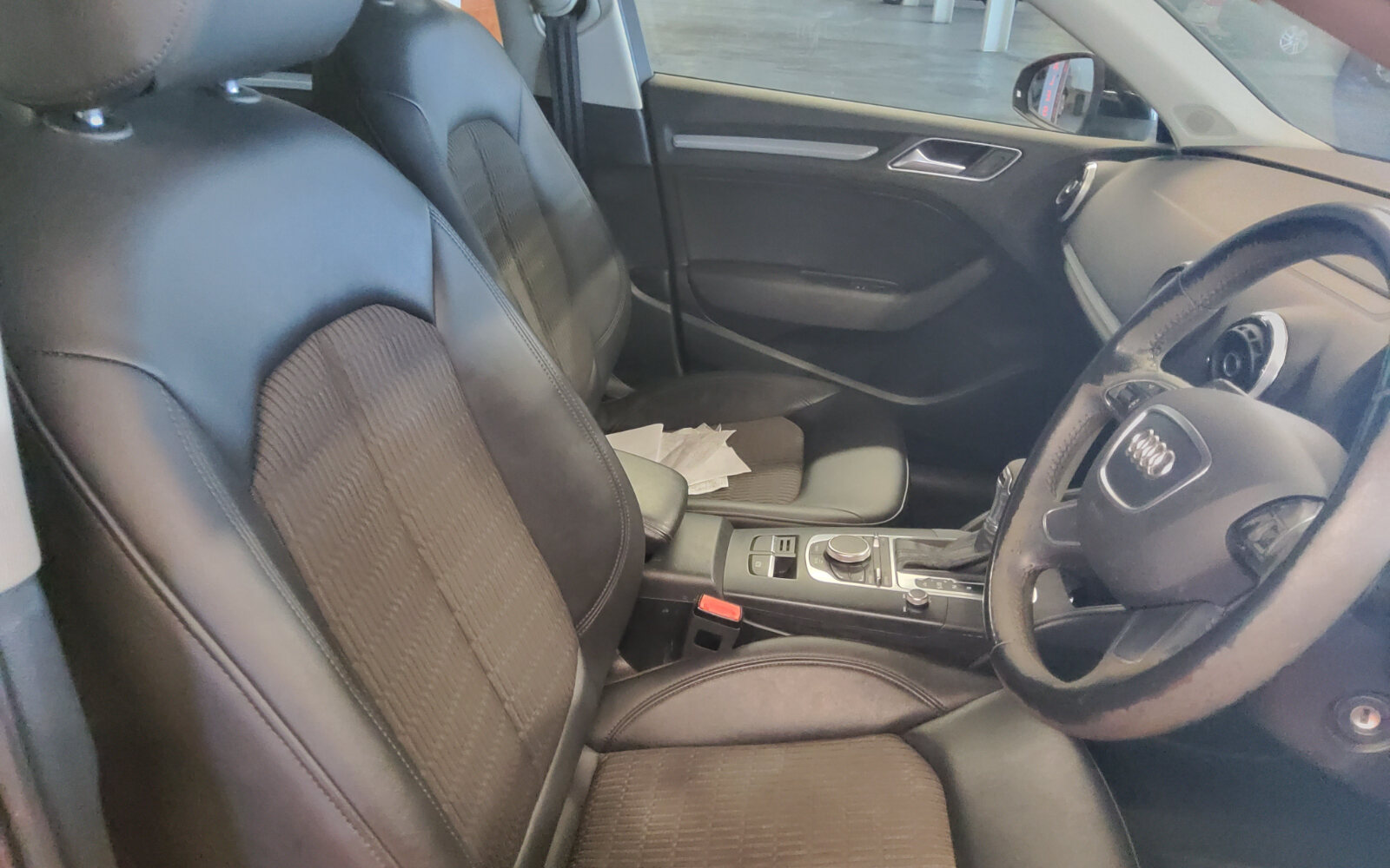 Audi A3 1.6 TDI S TRONIC SE
