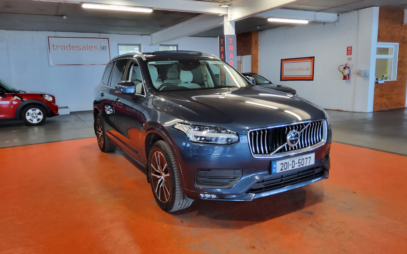 Volvo XC90 B5 (235hp) AWD Momentum Auto
