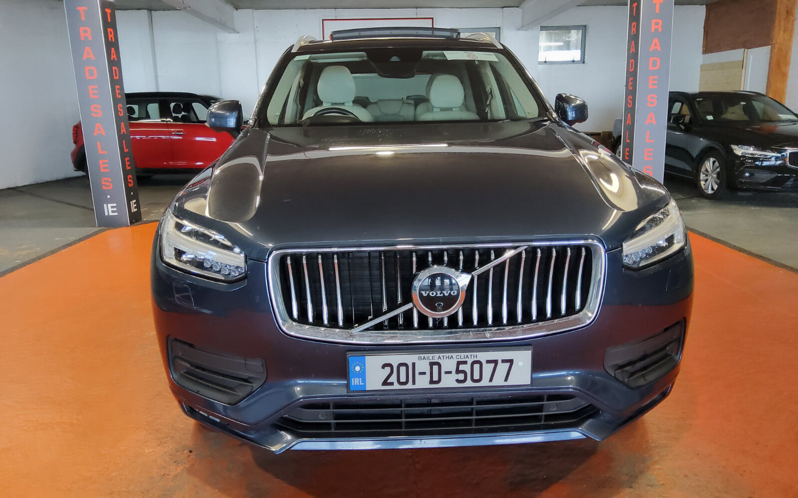 Volvo XC90 B5 (235hp) AWD Momentum Auto