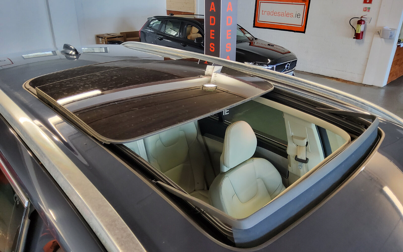 Volvo XC90 B5 (235hp) AWD Momentum Auto