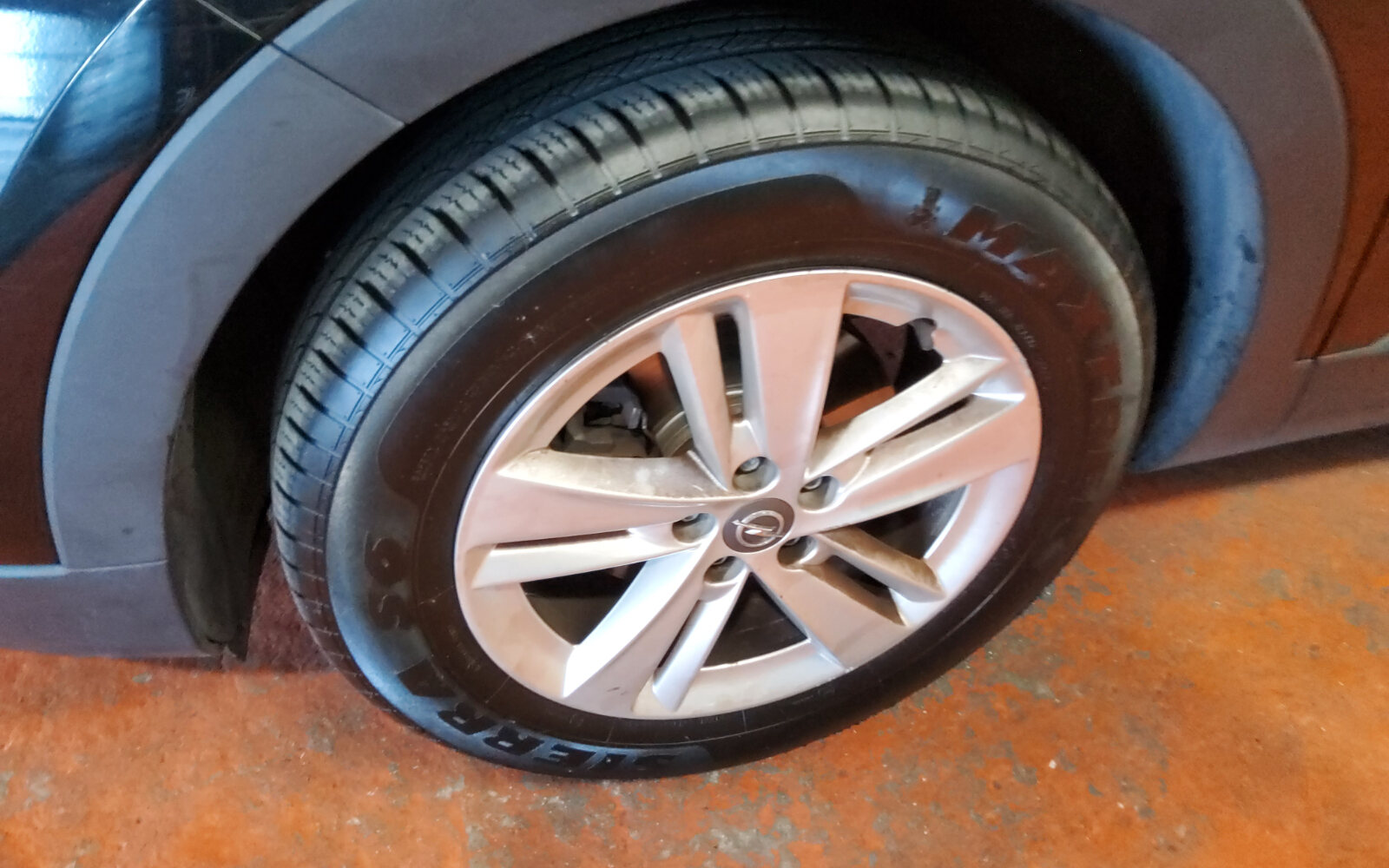 Opel Grandland X SC 1.2i 130PS 6 Speed