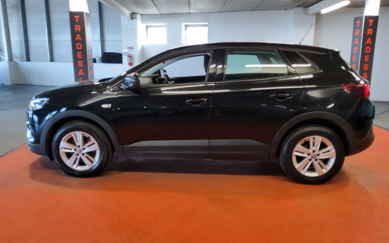 Opel Grandland X SC 1.2i 130PS 6 Speed