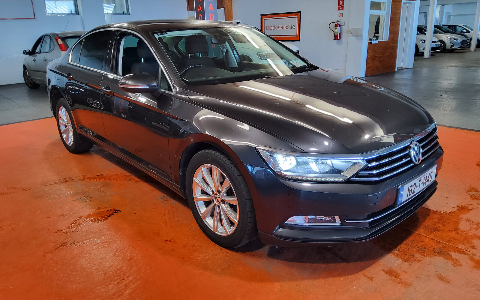 Volkswagen Passat 2.0 TDI 150HP 18&quot; wheels Highline