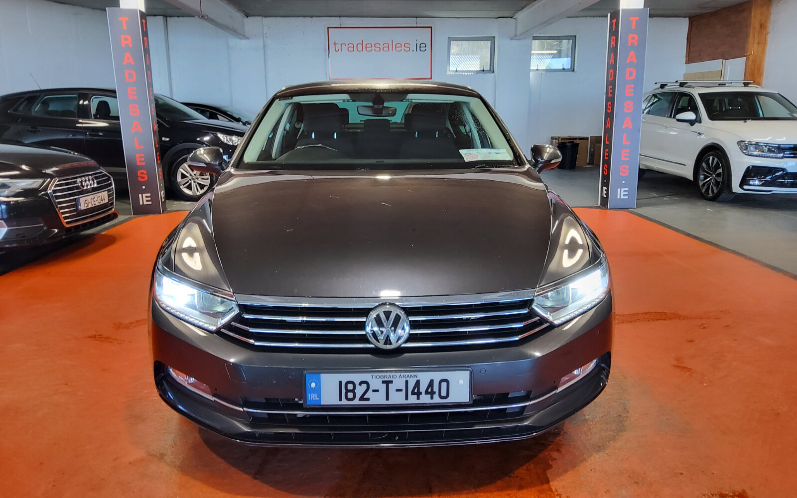 Volkswagen Passat 2.0 TDI 150HP 18&quot; wheels Highline