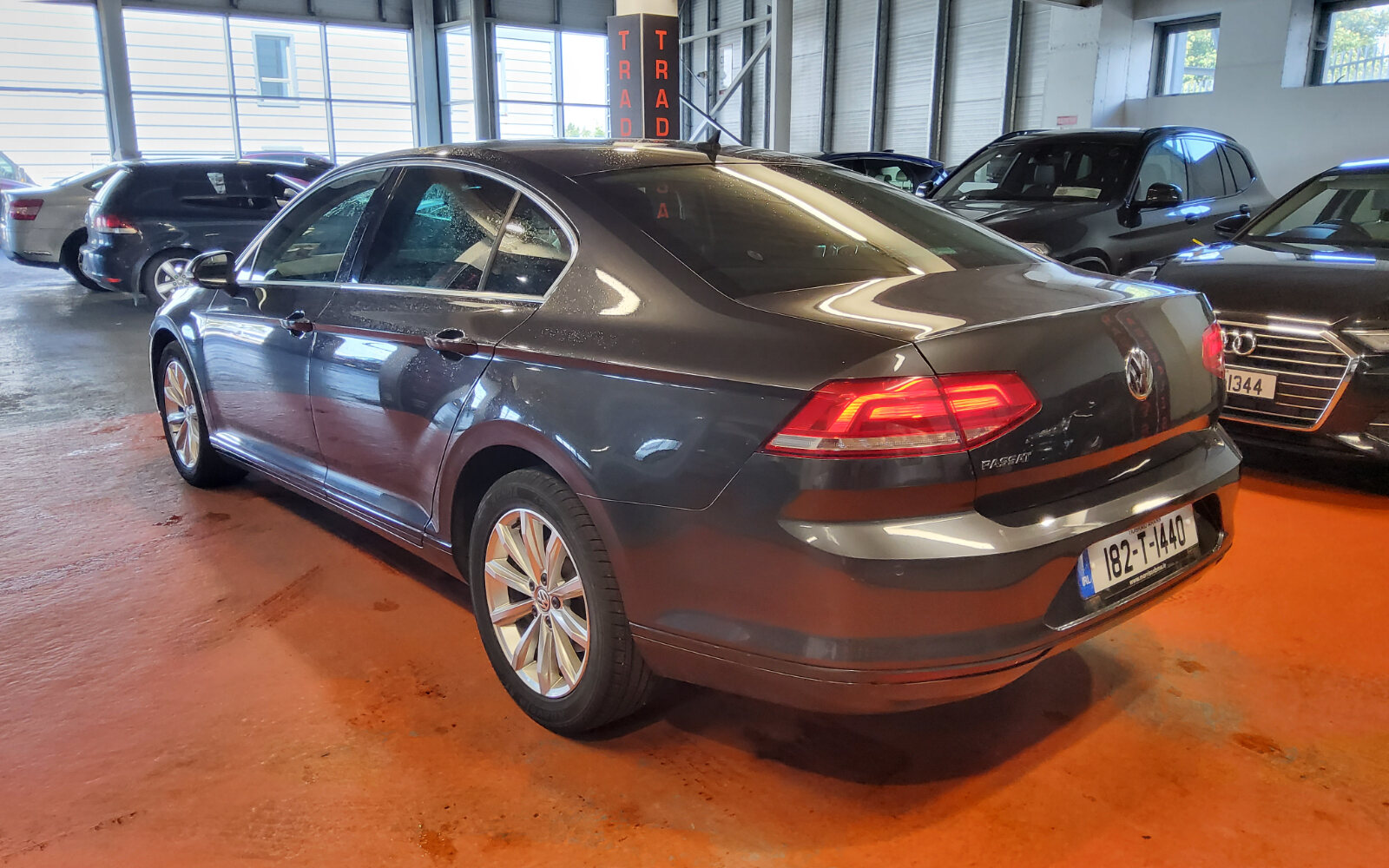 Volkswagen Passat 2.0 TDI 150HP 18&quot; wheels Highline