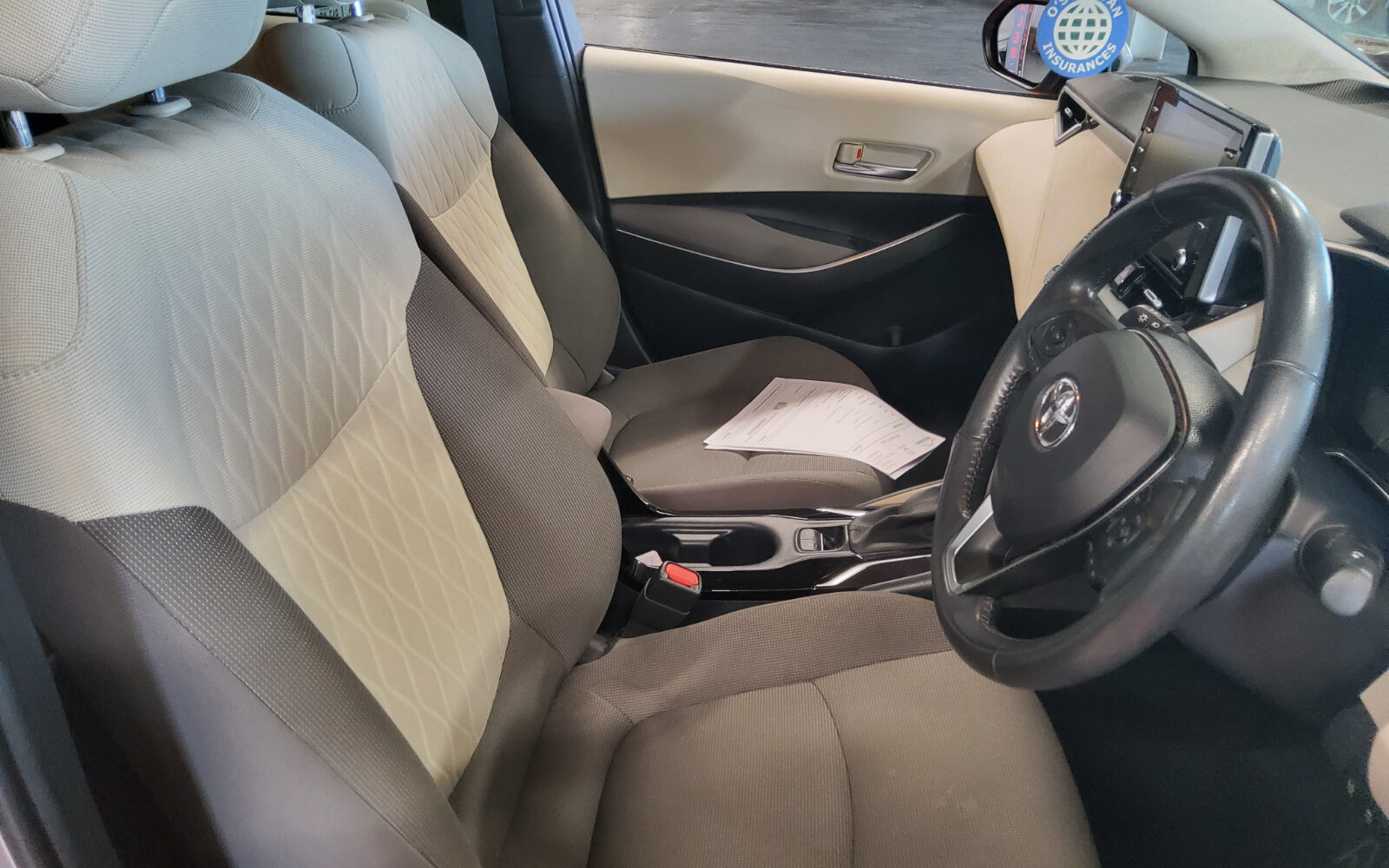 Toyota Corolla 1.8 Hybrid Luna Sport Saloon