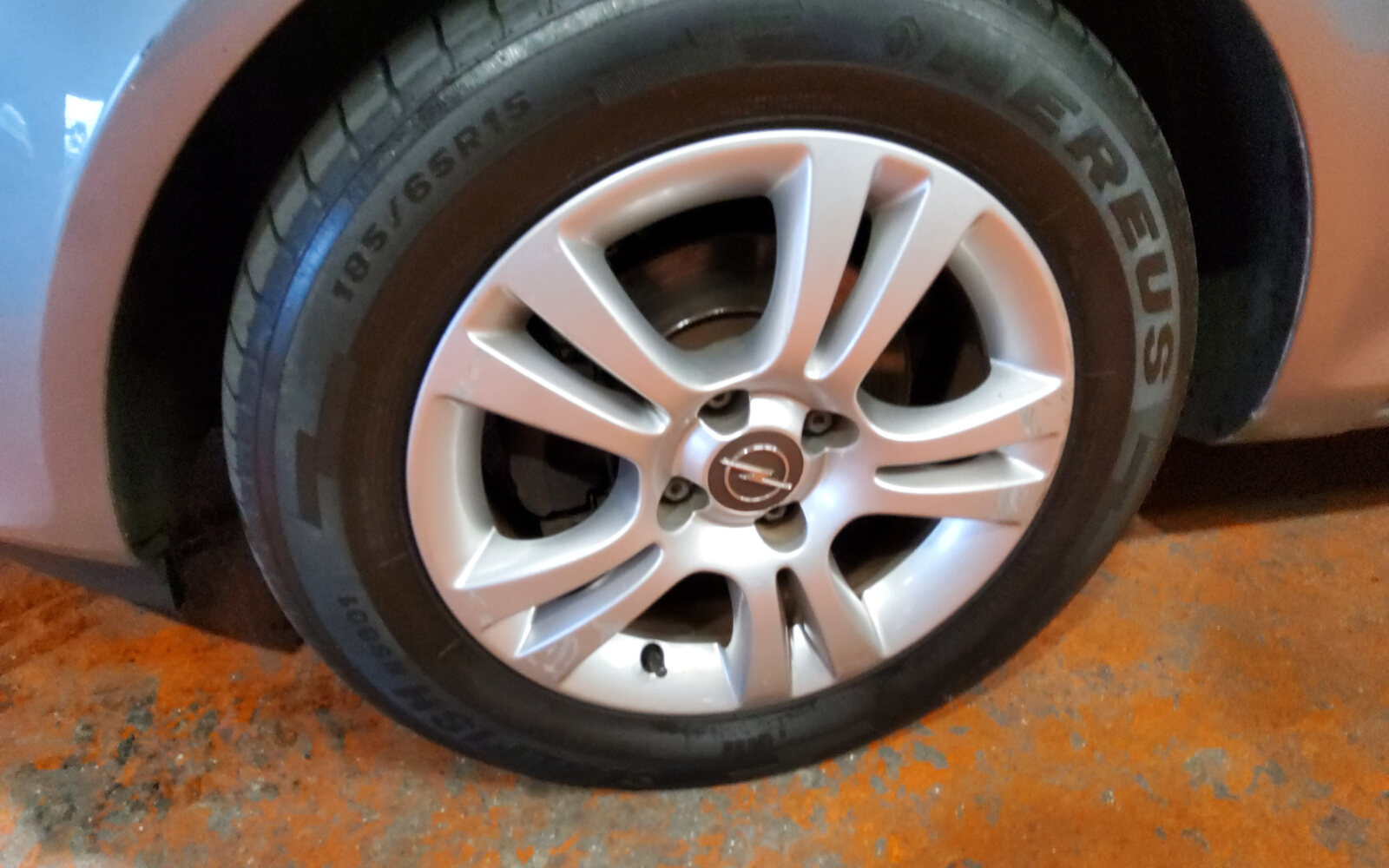 Opel Corsa 1.2 16v (85PS) SC S/S