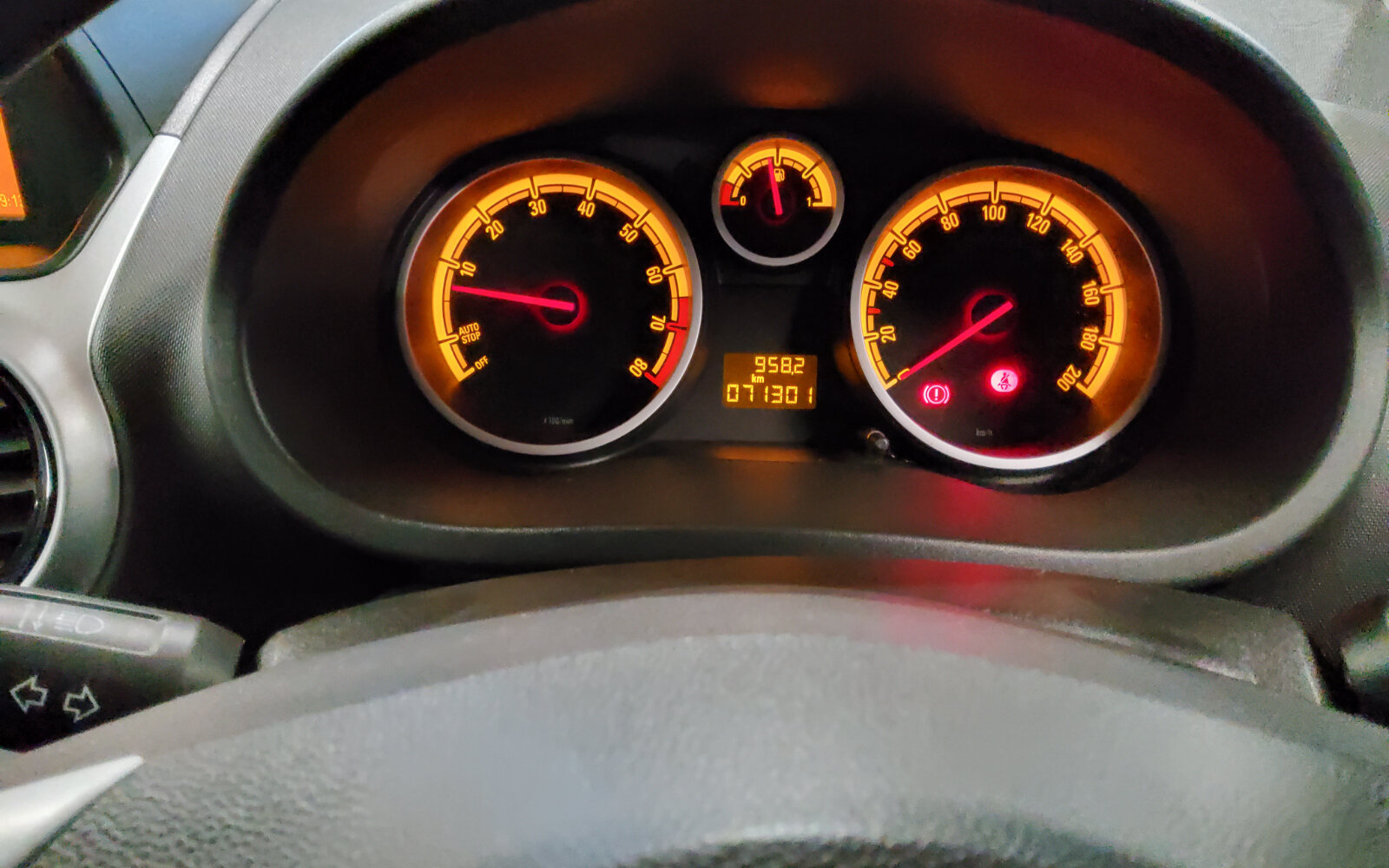 Opel Corsa 1.2 16v (85PS) SC S/S