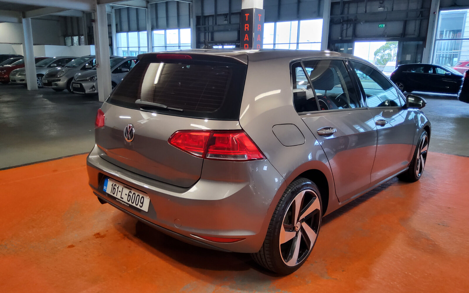 Volkswagen Golf 1.6 TDI 5DR 110HP BlueMotion