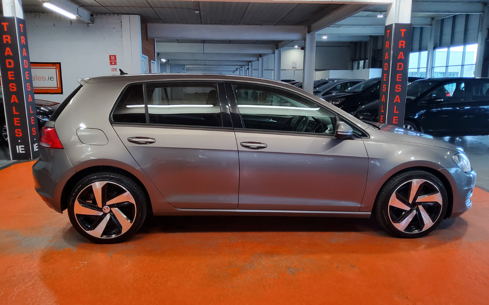 Volkswagen Golf 1.6 TDI 5DR 110HP BlueMotion