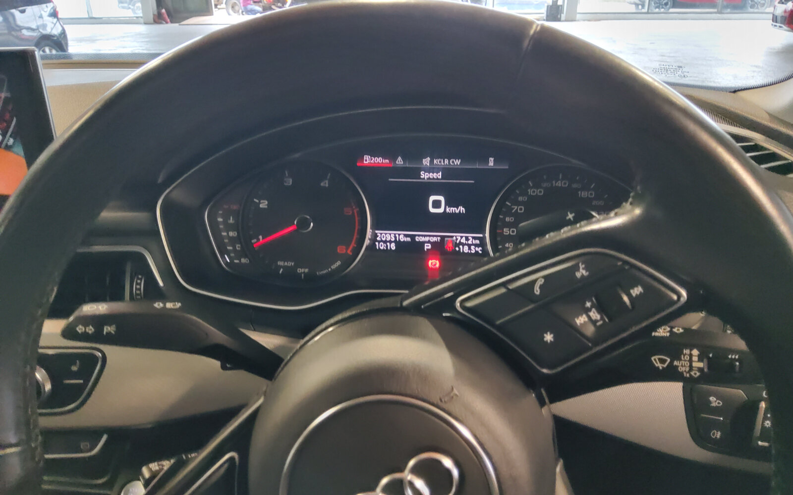 Audi A4 30 TDI 136HP S Tronic SE
