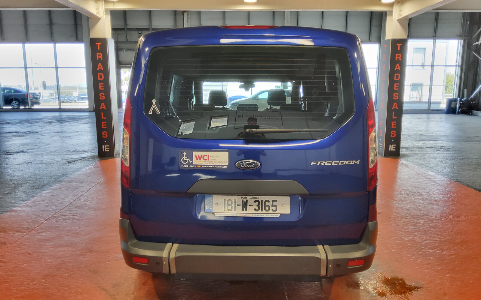 Ford Tourneo Connect 1.5 100PS LWB Titanium Auto