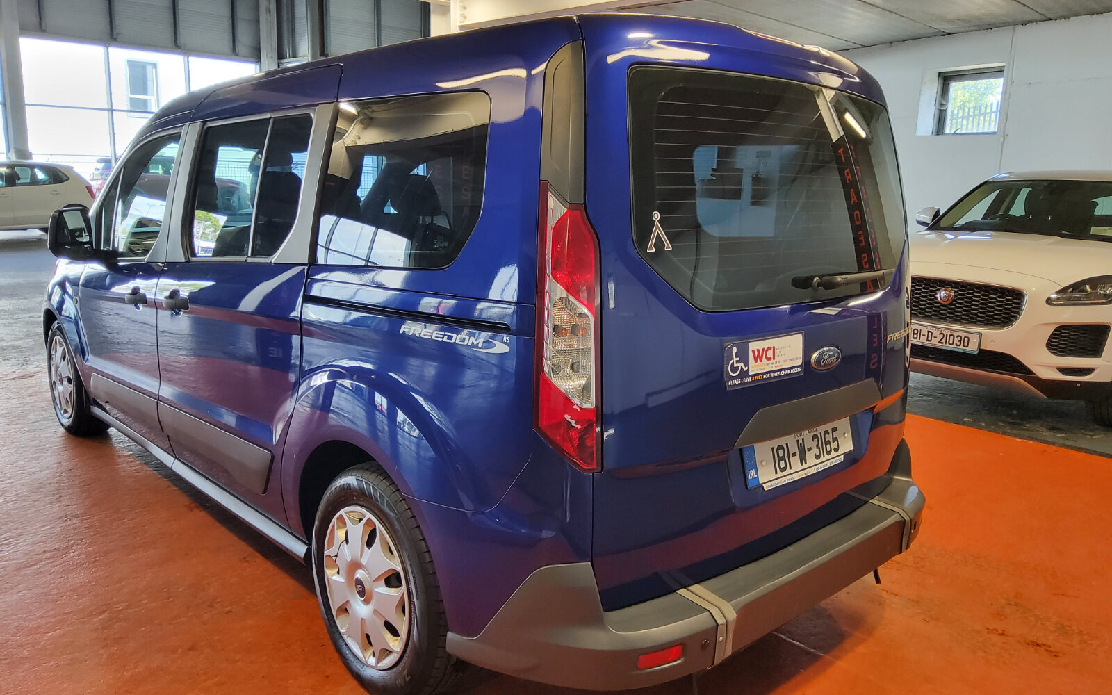 Ford Tourneo Connect 1.5 100PS LWB Titanium Auto